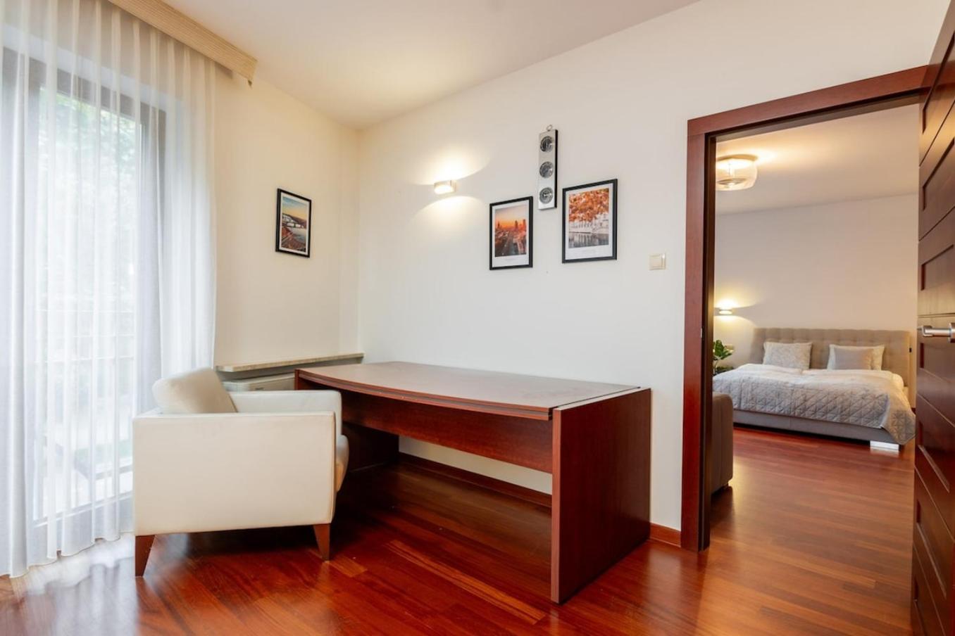 ורשה Royal Retreat Luxury Apartment Lazienki Park מראה חיצוני תמונה