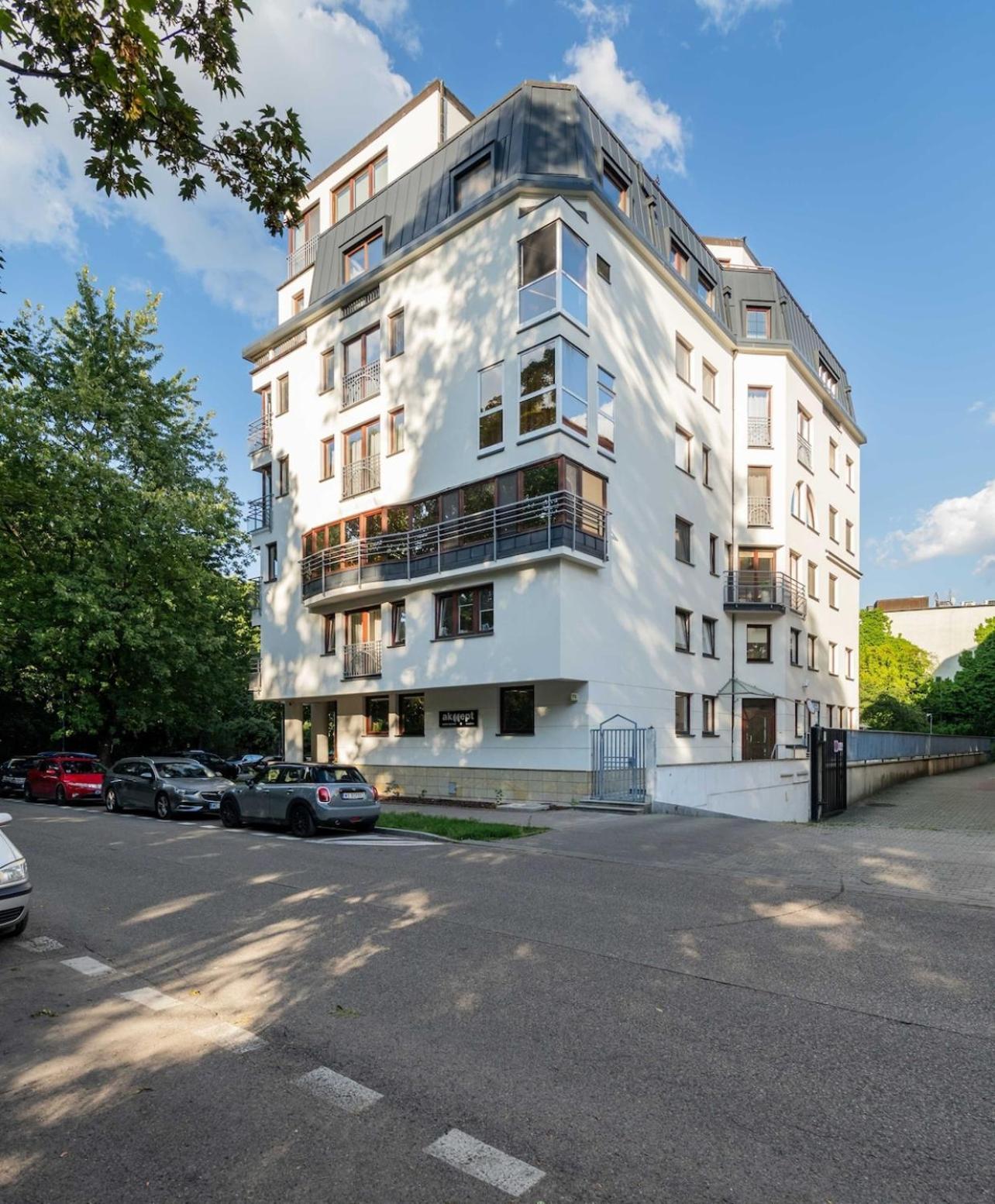 ורשה Royal Retreat Luxury Apartment Lazienki Park מראה חיצוני תמונה